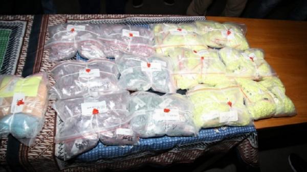 Ekstasi Polisi menyita 30.000 butir ekstasi. (Foto: Antara).