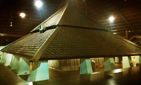 Makam Sunan Bonang di Tuban, Jawa Timur. (Foto: tubankab.go.id)