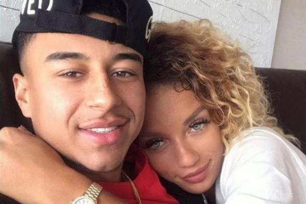 Jesse Lingard (kiri) sempat memadu kasih dengan Jena Frumes. (Foto: The Sun)