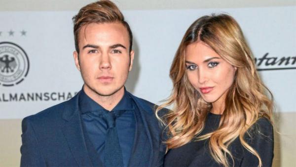 Mario Gotze dan istrinya, Ann-Kathrin Brommel. (Foto: pinimg.com/originals)