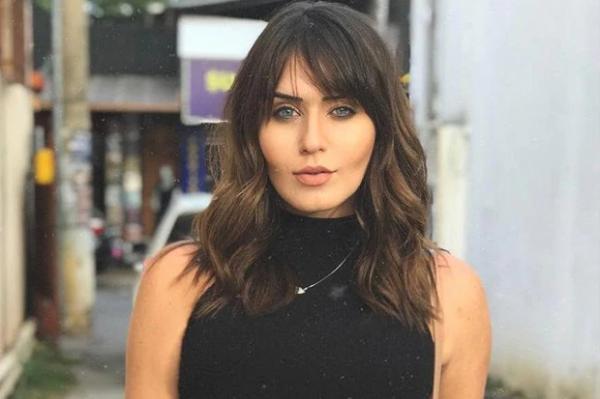 Laryssa Oliveira Laryssa Oliveira