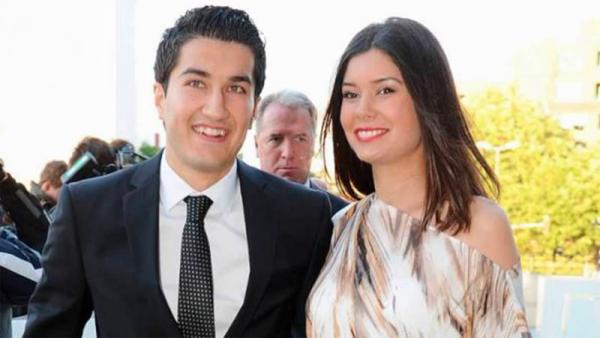 Nuri Sahin (kiri) dan istrinya, Tugba Sahin. (Foto: https://i.ytimg.com)