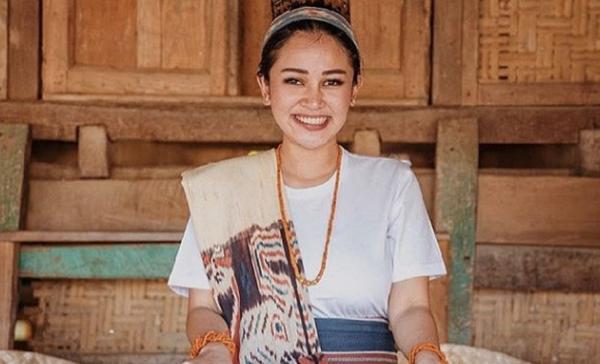 Mutia Ayu1 Artis Tidak Menjalankan Puasa karena Pindah Agama. (Foto: instagram)
