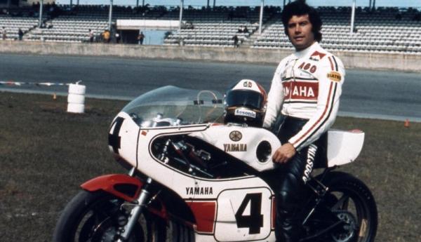 Giacomo Agostini - 2 Giacomo Agostini pernah berjaya dengan motor MV Agusta (Foto: Twitter)