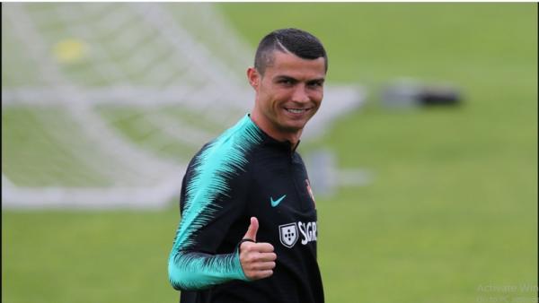 Ronaldo Hair 2 Gaya rambut Cristiano Ronaldo di Piala Dunia 2018 (foto: The Sun)