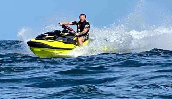 Conor McGregor main jetski Conor McGregor main jetski (Foto: The Sun)