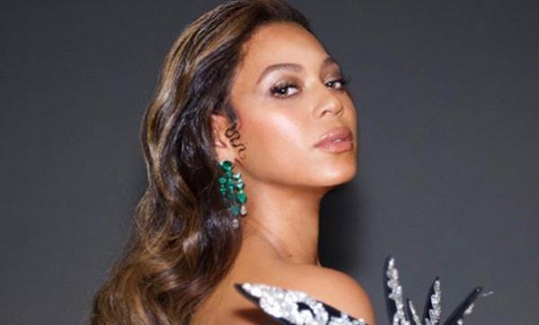 Beyonce IG Artis punya pulau pribadi. (foto: Instagram)