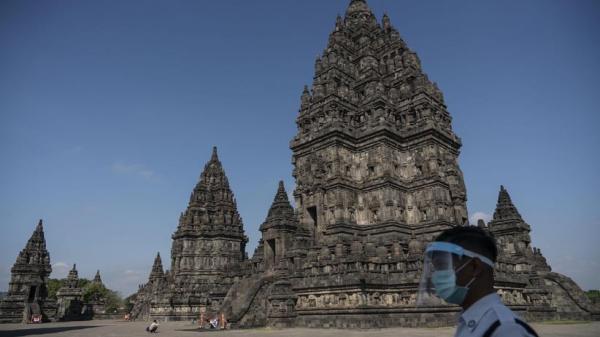 20 Antara Candi Prambanan 2