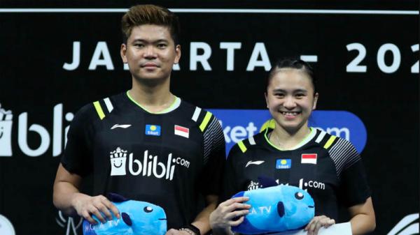 Ganda campuran Praveen Jordan/Melati Daeva Oktavianti juara PBSI Home Tournament usai mengalahkan Akbar Bintang Cahyono/Winny Oktavina Kandow 21-9, 21-17 pada laga final, Jumat (3/7/2020).  (Foto: PBSI)