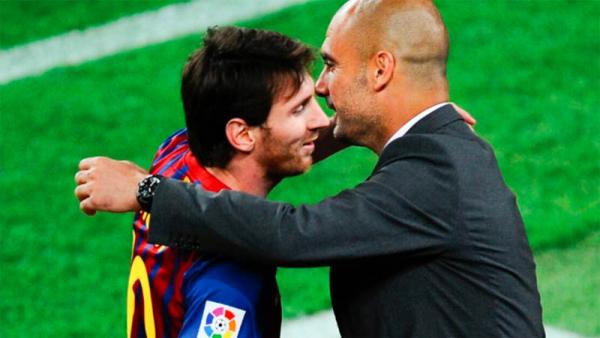 Pep Guardiola (kanan) dianggap sosok yang berjasa terhadap Lionel Messi. (Foto: Unique)