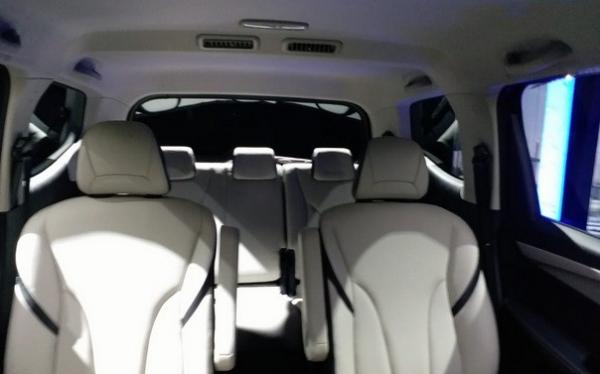 24 Wuling 1