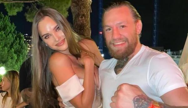 Karolina Sevastyanova Conor McGregor Salah satu kambing milik warga di Desa Kepyar, Kecamatan Purwantoro, Wonogiri yang diserang hewan misterius. Kambing tersebut mati dengan kondisi mengenaskan. (Foto: Istimewa)