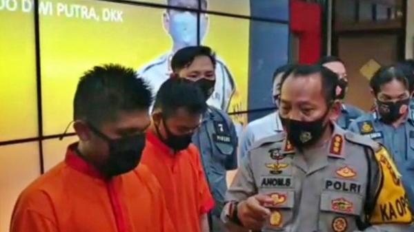 youtuber prank Youtuber yang melakukan prank daging kurban isi sampah di Palembang (Antara)