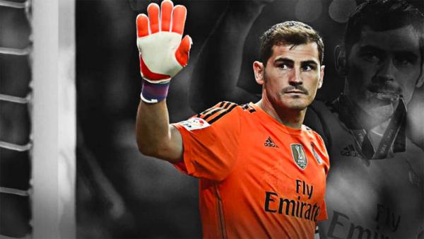Iker Casillas Legendaris Real Madrid Iker Casillas memutuskan pensiun di usia 39. (Foto: ClutchPoint)