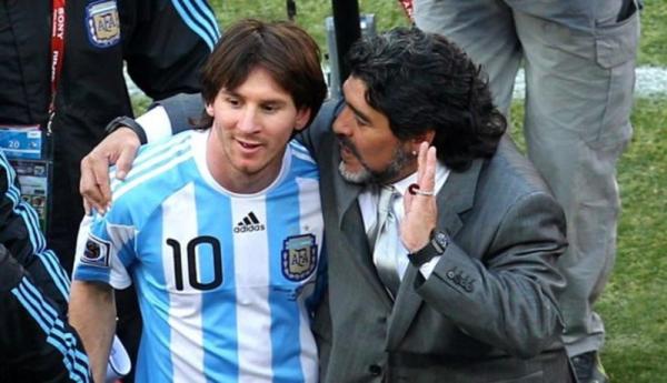 Lionel Messi dan Diego Maradona Lionel Messi dan Diego Maradona (Foto: Marca)