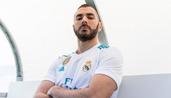 Striker Real Madrid, Karim Benzema (Foto: Twitter @RealMadrid)