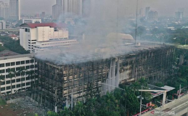 kebakaran kejagung ant Penampakan Gedung Kejagung di Kebayoran Baru, Jaksel usai kebakaran, Minggu (23/8/2020). (Foto: Antara)