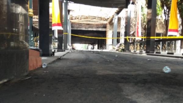 Polisi kembali menggelar olah tempat kejadian perkara (TKP) kebakaran Gedung Kejaksaan Agung (Kejagung) Senin (24/8/2020). (Foto: iNews.id/ Irfan Maruf).