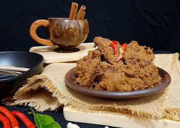Resep Rendang Sapi Rempah IG@felna_shop (iNews.id/esa putra tanjung)