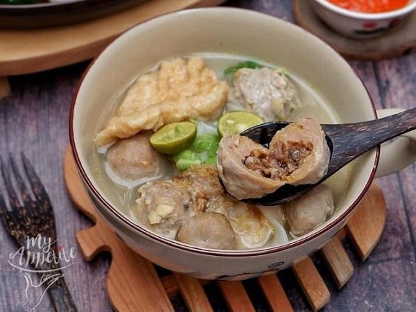 Resep Kuah Bakso Udang Caisim IG@bakso.etc (iNews.id/esa putra tanjung)