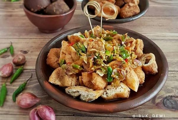 Tahu gejrot kuliner khas Cirebon yang murah dan nikmat. (Foto: ist)