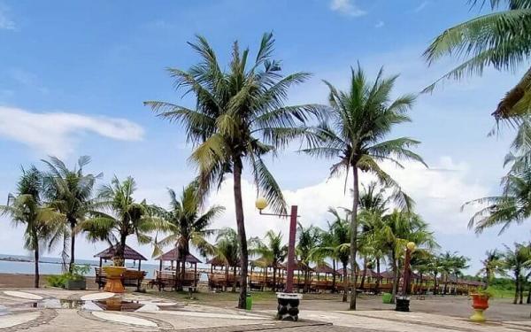 Pantai Akkarena (Foto: Instagram IG@mas_her14)