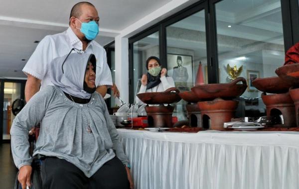 La Nyalla Disabilitas 2 Ist Ketua Dewan Perwakilan Daerah (DPD) La Nyalla Mahmud Mattalitti saat menerima pengurus DPP Perkumpulan Penyandang Disabilitas Indonesia (PPDI) di kediaman Jakarta, Senin (14/9/2020). (Foto: ist)