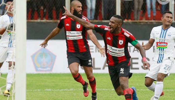 Boaz Solossa - 1 Striker Persipura Jayapura, Boaz Solossa (Foto: Liga 1)