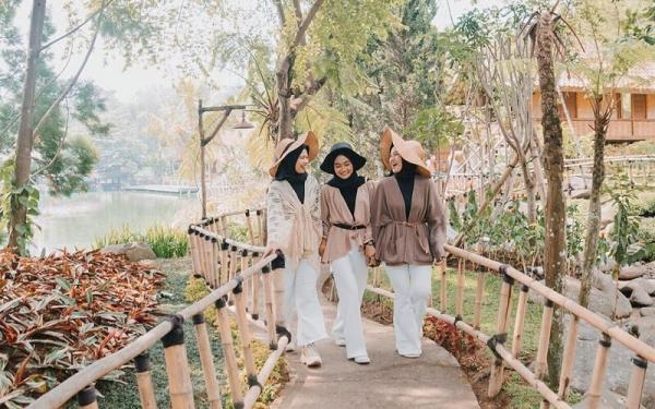 Floating Market Lembang (Foto: Instagram IG@anisadheaa)