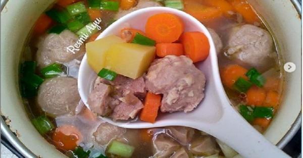Sopbakso (Foto: Instagram IG@yetti_pujilestari)