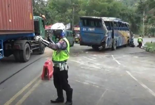 19 Bus Nagreg2