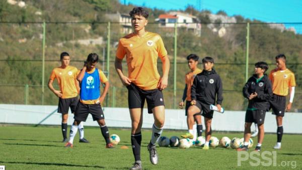 Foto Luah Fynn Jeremy Mahesa Luah Fynn Jeremy Mahesa mengikuti seleksi Timnas Indonesia U-19 di Split, Kroasia. (Foto: PSSI)