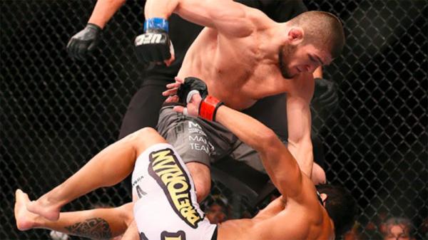 Khabib Nurmagomedov vs Thiago Tavares Khabib Nurmagomedov vs Thiago Tavares (Foto: Youtube)