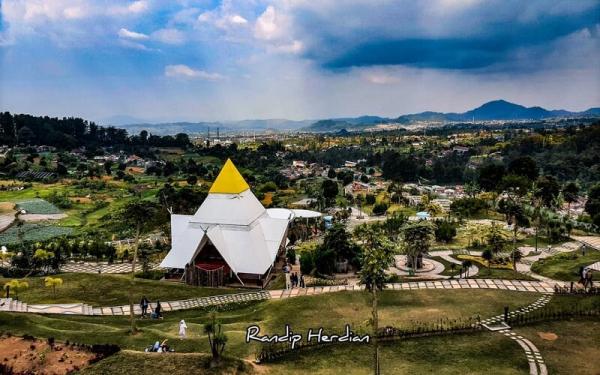 Puncak Sevillage (Foto: Instagram IG@randip_herdian)