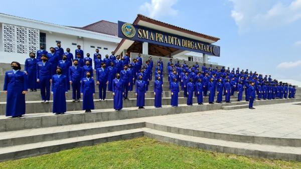 SMA Pradita Dirgantara SMA Pradita Dirgantara.