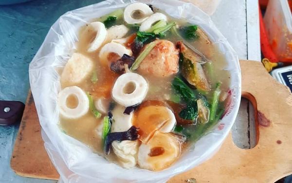 Cara Membuat Seblak Kering Bakso Pedas (Foto: Instagram IG@seblak_ayu)