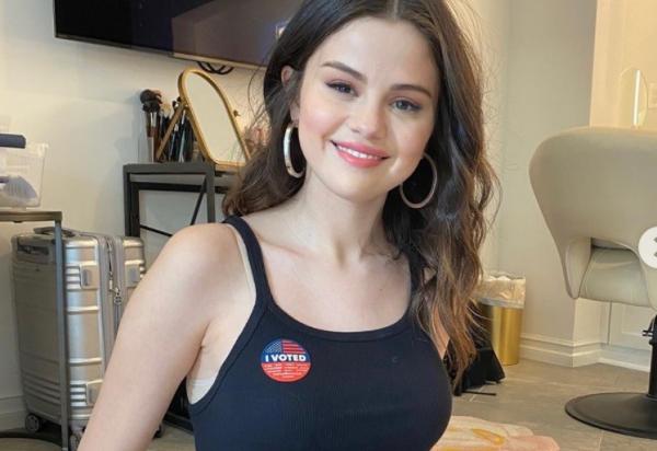 Selena Gomez Ikut Pemilu Artis Mengidap Autoimun. (foto: Instagram)