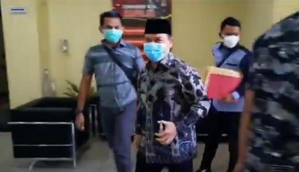 Ria Norsan diperiksa Wakil Gubernur Kalimantan Barat Ria Norsan menjalani pemeriksaan di Polda Kalbar, Jumat (6/11/2020). (iNews.id/Uun Yuniar)