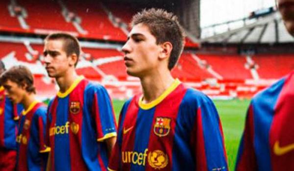Misi Barcelona memulangkan Hector Bellerin terganjal masalah finansial. Kini bek Arsenal itu merapat ke raksasa Italia, Juventus. (Foto: 90 Min)