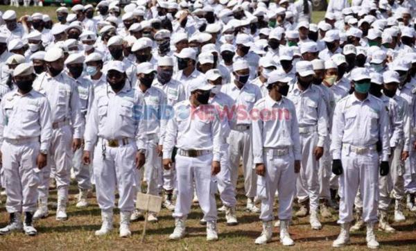 07 FPI Ketum DPP FPI, Shabri Lubis menegaskan tak pernah membekali laskarnya dengan senjata apapun. (Foto: Okezone)