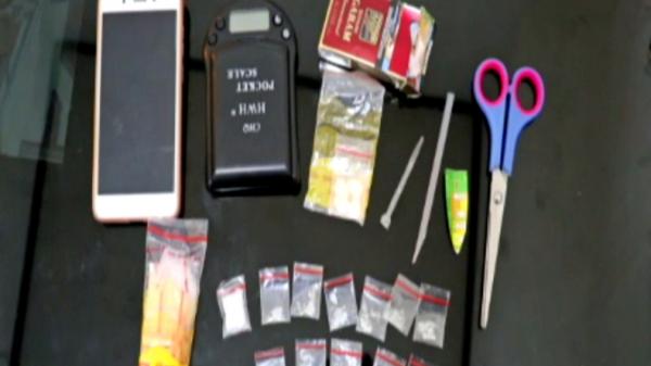 BB Pasutri Barang bukti narkoba jenis sabu dari pasuri asal Pringsewu Lampung edarkan sabu (Indra Siregar/iNews)