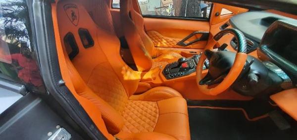 Civic Aventador 1