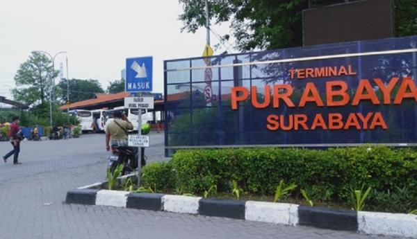 libur natal purabaya sepi Terminal Purabaya Bungurasih, Surabaya terpantau sepi, Jumat (25/12/2020). (Foto: Sindonews/Aan Haryono)