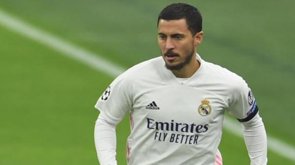 Eden Hazard Eden Hazard comeback saat Real Madrid bentrok Elche. Kedua tim berjumpa pada pekan ke-16 Liga Spanyol di Estadio Manuel Martínez Valero, Kamis (31/12/2020). (Foto: L`Equipe)