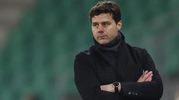 Pochettino Pelatih anyar PSG Mauricio Pochettino kecewa melihat timnya imbang 1-1 kontra Saint-Etienne dalam lanjutan Liga Prancis 2020/2021, Kamis (7/1/2020) dini hari WIB. (Foto: REUTERS)