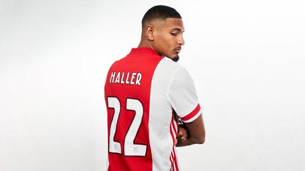 Sebastien Haller Ajax Striker anyar Ajax Amsterdam Sebastien Haller. (Foto: Ajax.nl)