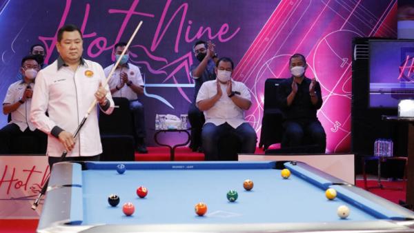 HT Ketua Umum PB POBSI Hary Tanoesoedibjo meresmikan Hot Nine Turnamen Biliar Bola 9 Khusus Wanita.(Foto: PB POBSI)