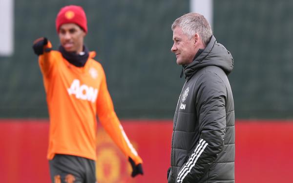 Ole Gunnar Solskjaer (MU) wajib menyudahi euforia usai menang telak 9-0 atas Southampton tengah pekan lalu. Mereka harus fokus melawan Everton di Old Trafford, Minggu (7/2/2021). (Foto: Twitter @ManUtd)
