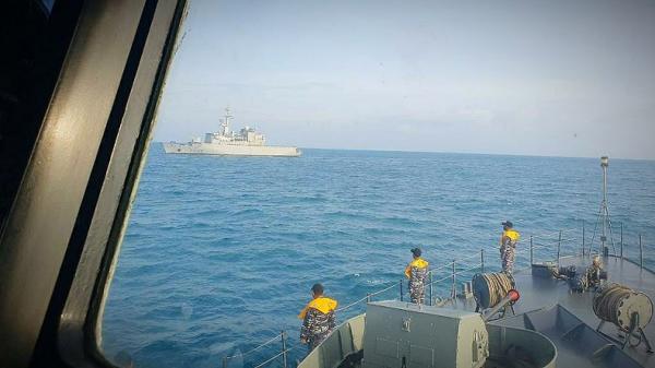 latihan perang tni al3 Prajurit TNI Angkatan Laut (AL) bersama Angkatan Laut Prancis menggelar latihan perang bersama di Selat Sunda, Senin (8/2/2021). (Foto: Istimewa)
