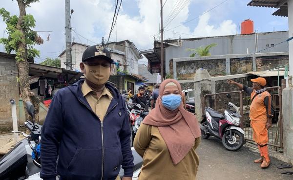 Lurah Pejaten Timur Rasyid Darwis Lurah Pejaten Timur Rasyid Darwis (Foto: Sindo/ Ari Sandita)